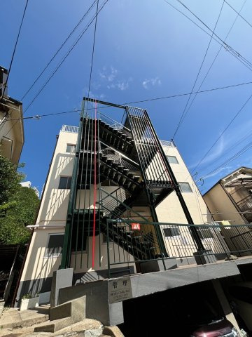 一王山マンションの外観