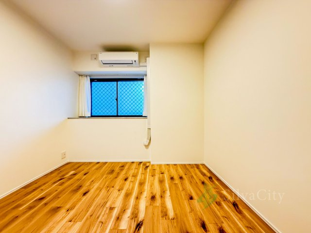 朝日マンション目黒の洋室