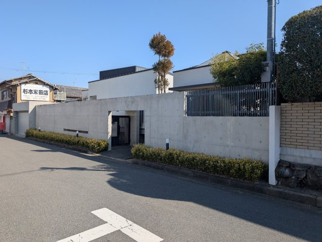 宇治市南陵町２丁目の外観