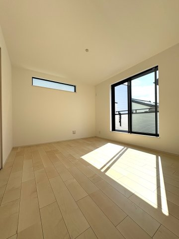 TSUJIDO FAMILY STANDARD — 「辻堂」駅徒歩12分・40坪の安心感の洋室