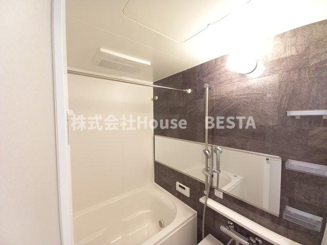 グランビスタ新神戸の浴室