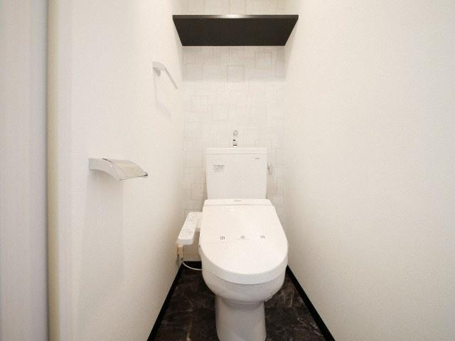 M-RESIDENCE新大阪gardenのトイレ