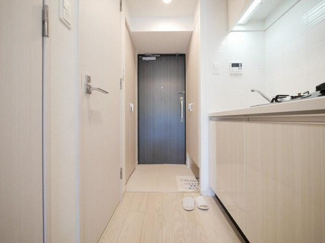 M-RESIDENCE新大阪gardenの玄関