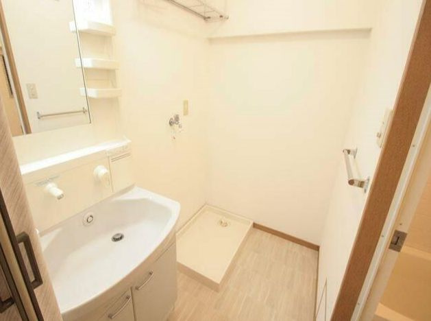 カーサ・ドマーニの独立洗面台