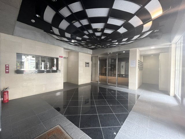 エスコート東大前のエントランス|エスコート東大前