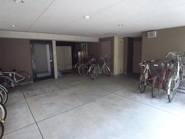 エスコート東大前のその他共用部分|駐輪場