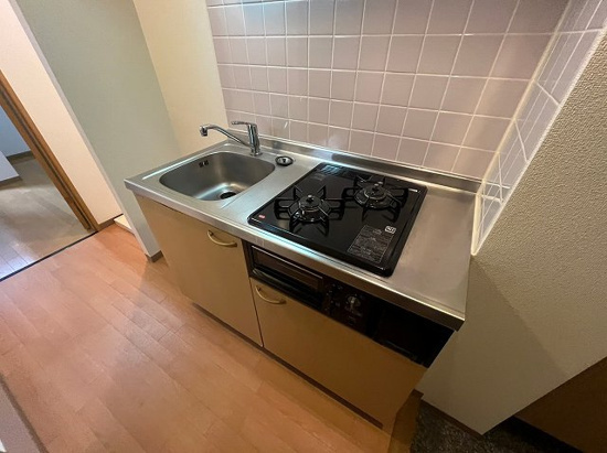 エスコート東大前のキッチン|システムキッチン　2口ガスコンロ