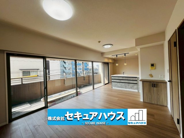 【中古マンション】東海市養父町ユーハウス尾張横須賀のその他|事前予約にて現地ご見学いただけます！お気軽にお問い合わせください♪
■株式会社　セキュアハウス■
住宅ローンに強く、知識、経験豊富なスタッフ在籍
お客様に寄り添い、ご成約後もサポート致します