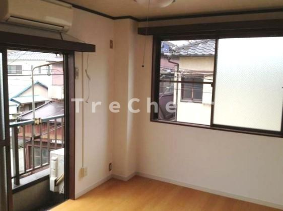 山一西尾久ステーツの居間・リビング