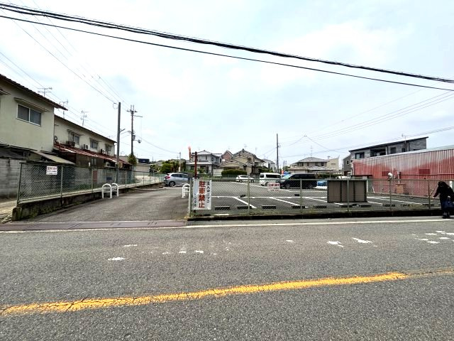KRグランドインの駐車場