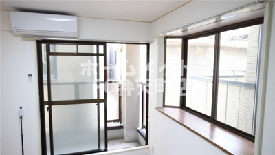 【内装】 | ユーティー1 | 中はこのようになっています