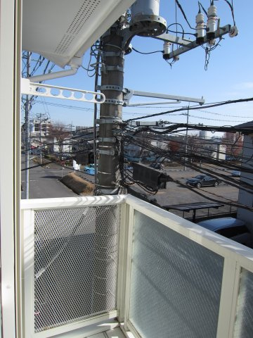 ２階角部屋：デザインリフォーム～サンシティ春日A棟～のバルコニー