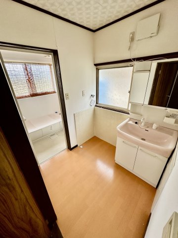 【独立洗面台】の画像