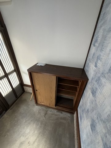 東谷戸建ての収納