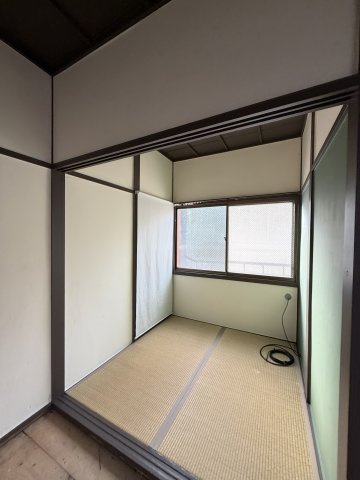東谷戸建ての和室