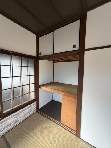 東谷戸建ての収納