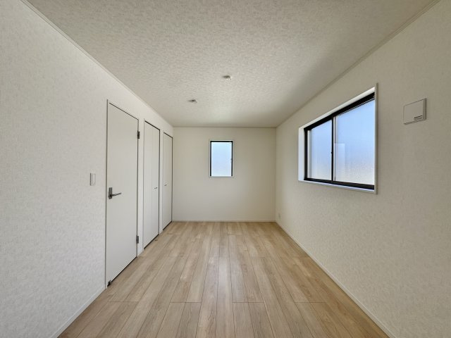 中央区龍禅寺町　第2　1号棟の洋室|約8.2帖の洋室です。