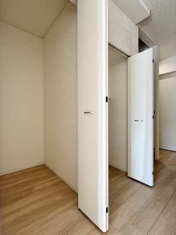 中央区龍禅寺町　第2　1号棟の収納|階段下にある収納スペースです！