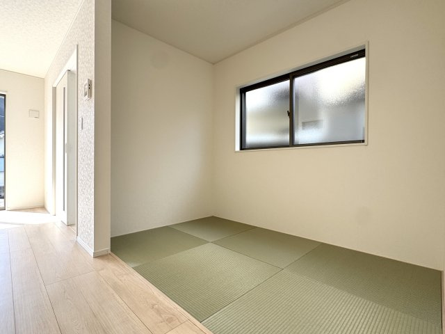 中央区龍禅寺町　第2　1号棟の和室|1階　リビングにつながる約3帖の和室です。