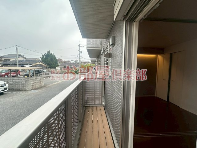 シュトラールのバルコニー|お洗濯にも便利なバルコニー付き