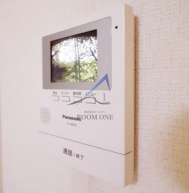 グリーンコーポ生麦のセキュリティ|モニター付きインターホンです。