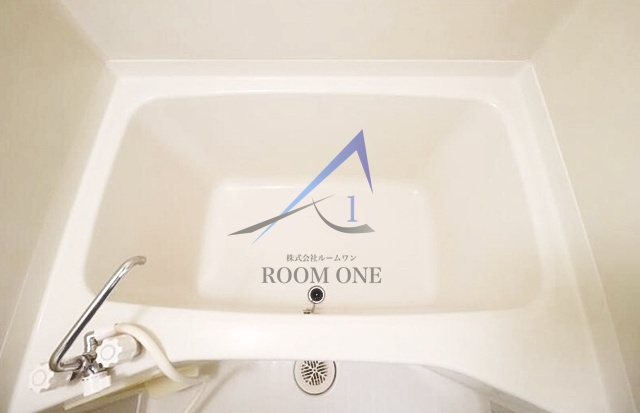 グリーンコーポ生麦の浴室|お風呂です。