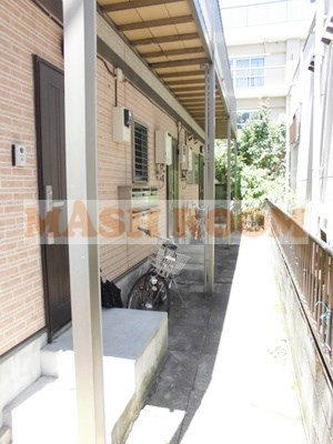 環球ハウスの外観