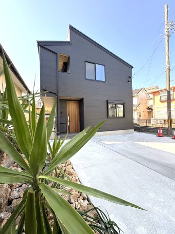 SHONAN SMART HOUSE — 48坪のゆとりの間取り