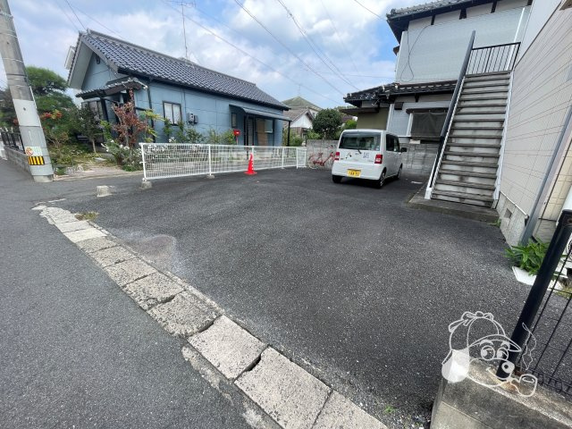 リッシュシェソワの駐車場