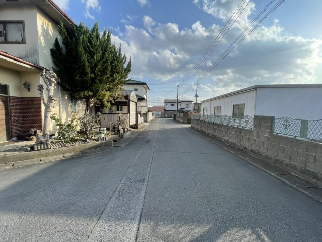 周辺商業施設多数。前面6ｍ道路解体費込みの小山市駅南町売地の周辺