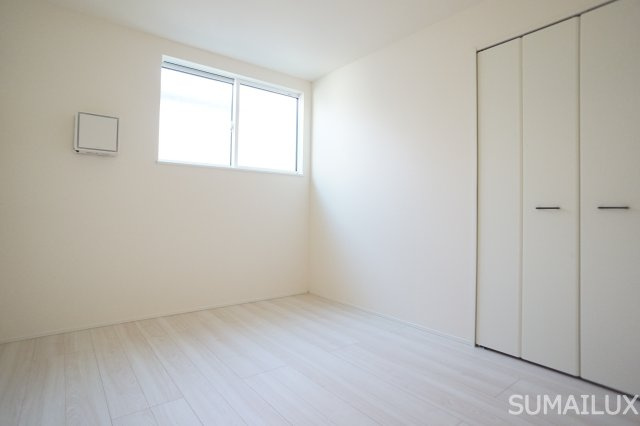 熊本市中央区出水６丁目の一戸建ての洋室