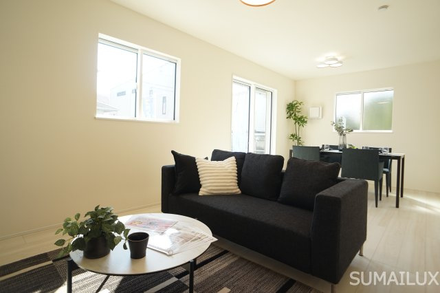 熊本市中央区出水６丁目の一戸建ての居間・リビング