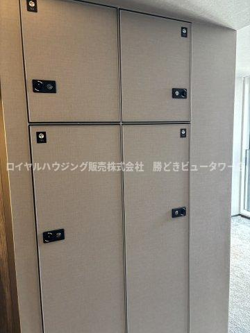 各住戸宅配ボックス付き