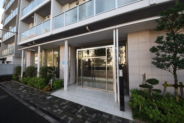 ＫＤＸレジデンス大島のエントランス