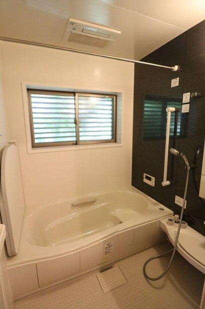 【中古】川越市南大塚1丁目中古住宅の浴室