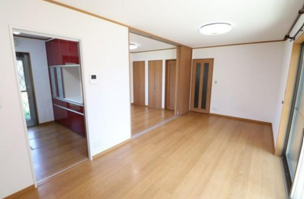 【中古】川越市南大塚1丁目中古住宅の居間・リビング