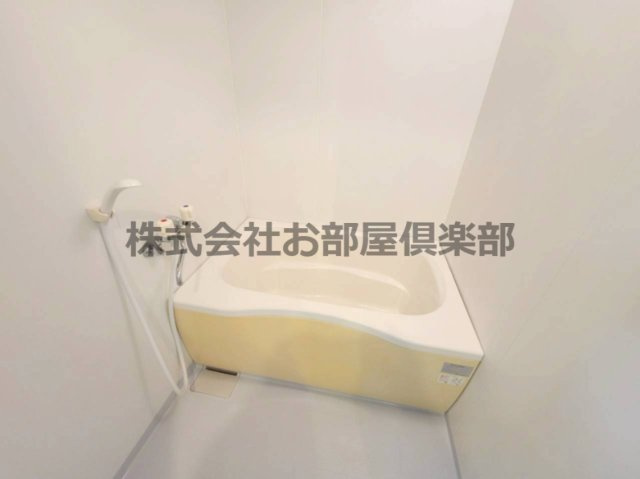 リバーサイド東櫛原の浴室|落ち着いた空間のお風呂です