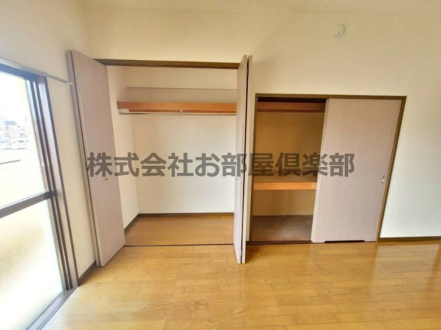 リバーサイド東櫛原の収納|便利な収納スペースです