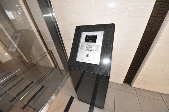 アネスト北堀江