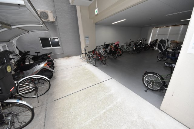 アネスト北堀江