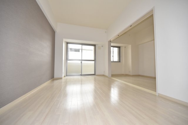 アネスト北堀江の居間・リビング|現状有姿