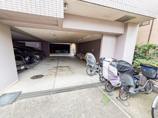 【駐車場】 | ガーデンホーム笹塚