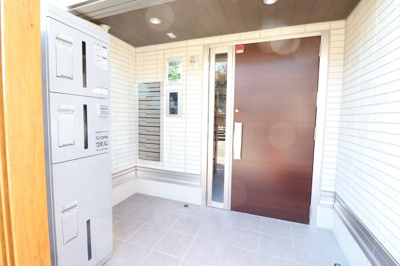 【エントランス】 | アベニール大倉山