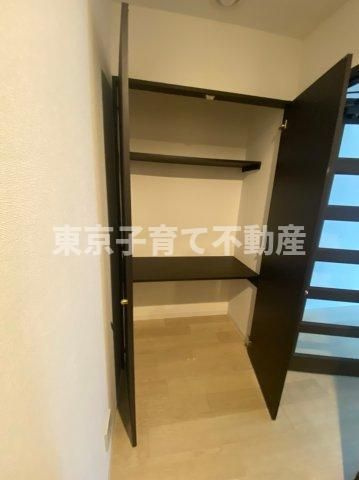 シティハイツ根津の収納
