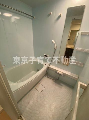 シティハイツ根津の浴室