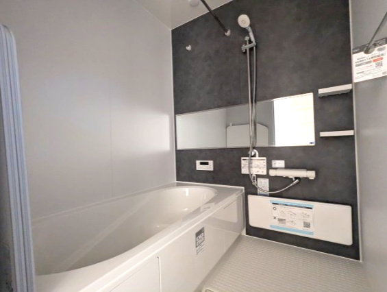 ひたちなか市稲田　5期の浴室|広々とした浴槽で足を伸ばせて１日の疲れ～リラックスタイムを楽しもう～