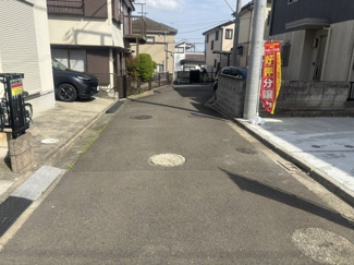 【前面道路含む現地写真】 | 藤沢市高倉　全２棟/今回販売２棟（1号棟） | 前面道路