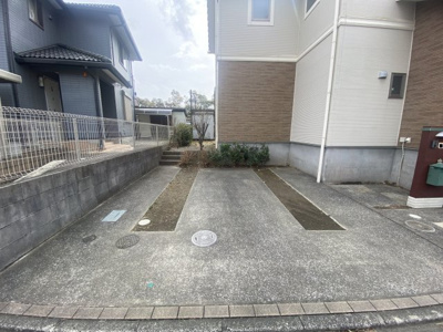 【駐車場】 | 羽鳥野3丁目戸建 | 2台可能です