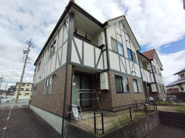 ネイステージAの外観