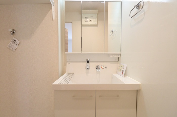 エスキーナの独立洗面台|洗髪洗面化粧台